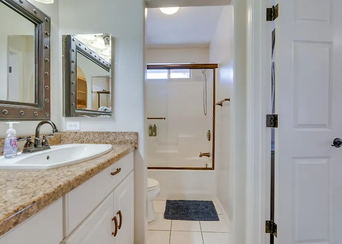 Holiday home Havasu Getaway W/ Pool, Hot Tub & Game Lake Havasu City