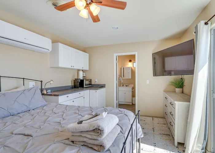 Holiday home Havasu Getaway W/ Pool, Hot Tub & Game